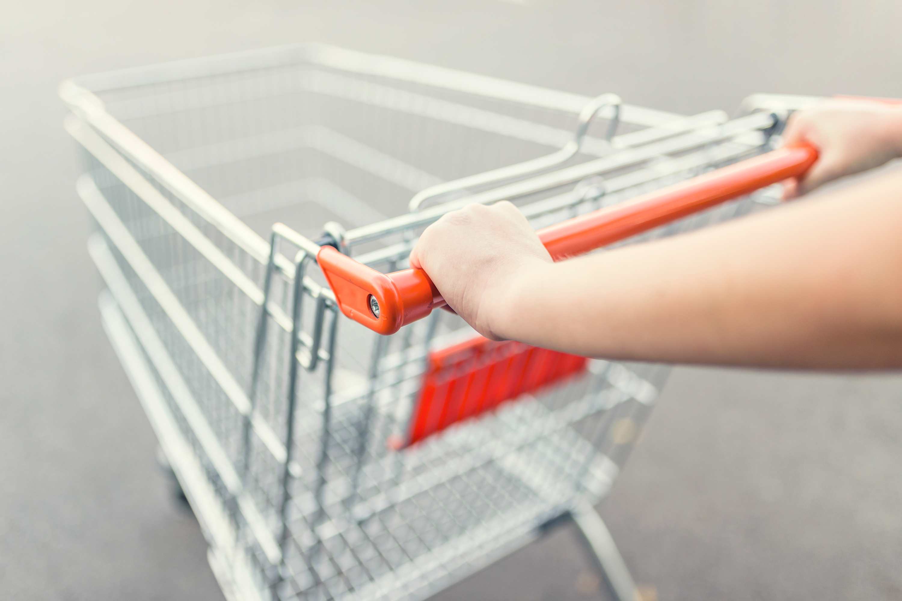 Pchany koszyk zakupowy